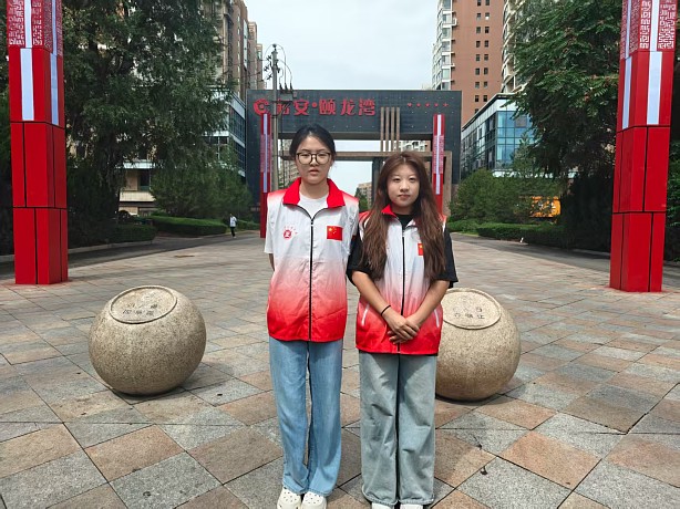 “ 志愿红 ” 守护出行安全